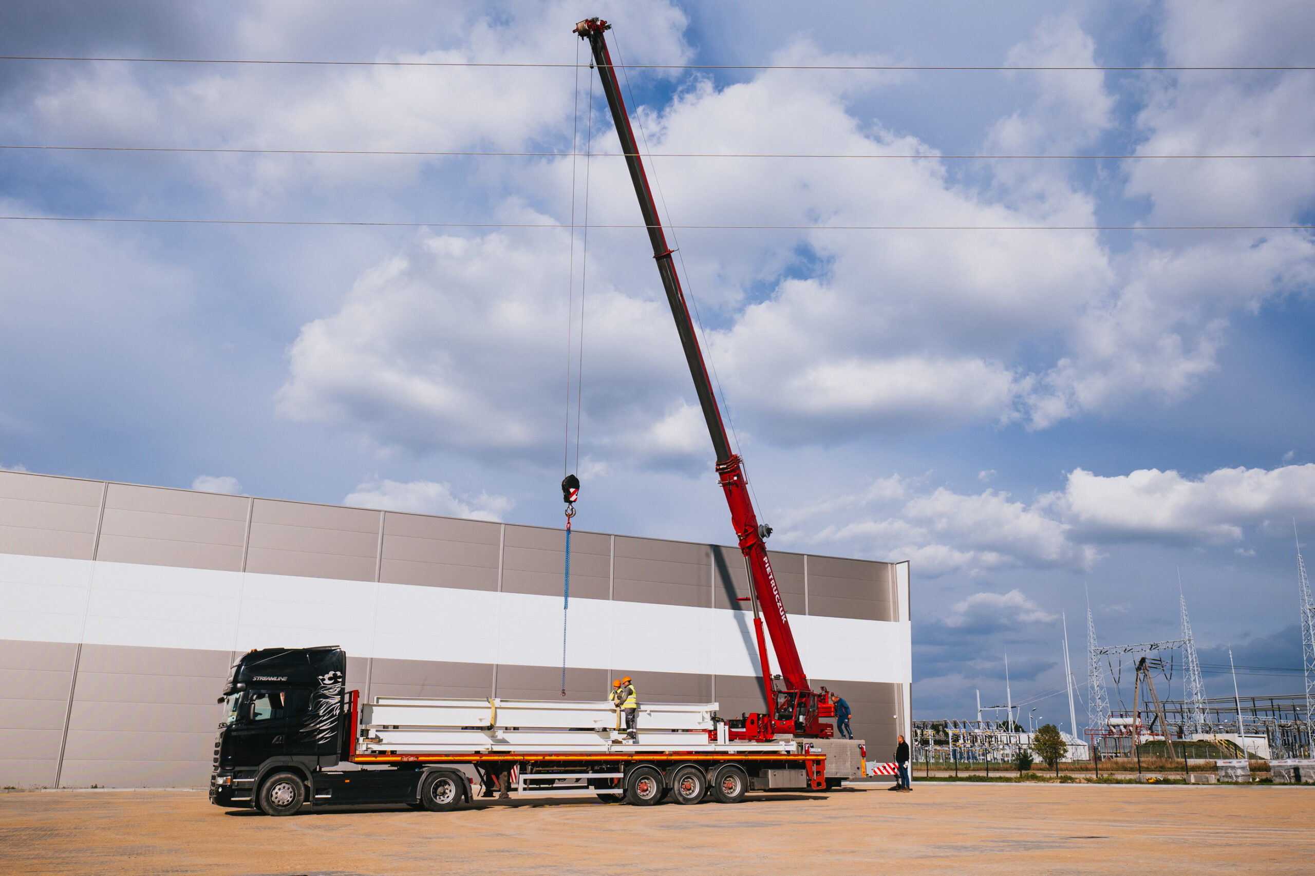 Raport z budowy serwisu Mercedes-Benz Trucks w Ujrzanowie