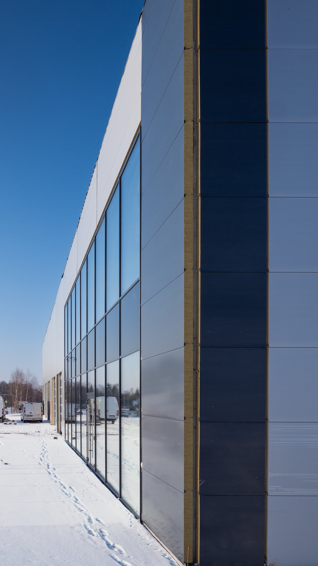 Budowa serwisu Mercedes-Benz Trucks w Ujrzanowie – zimowy raport