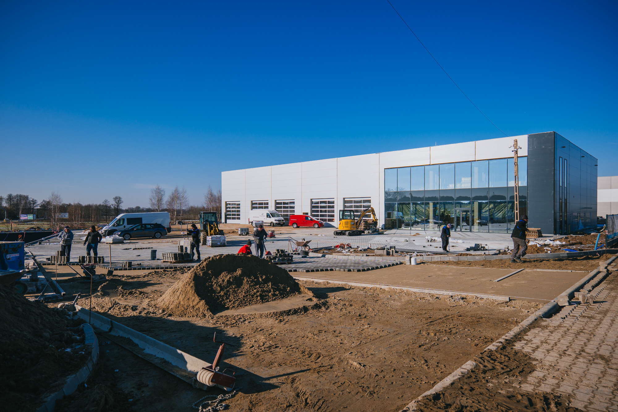 Ostatnia prosta na budowie serwisu Mercedes-Benz Trucks w Ujrzanowie. Zobacz aktualny postęp prac POL-MET