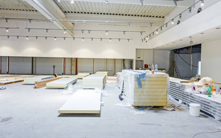 Izolacja i Termoizolacyjność Hal Stalowych | Materiały