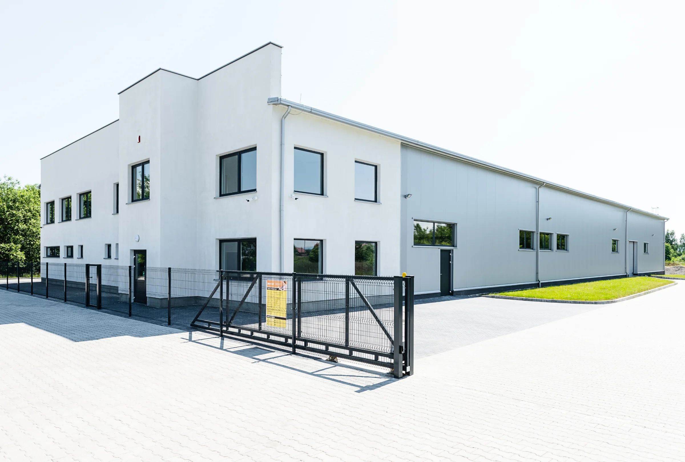 Hala produkcyjno-magazynowa w Rzezawie