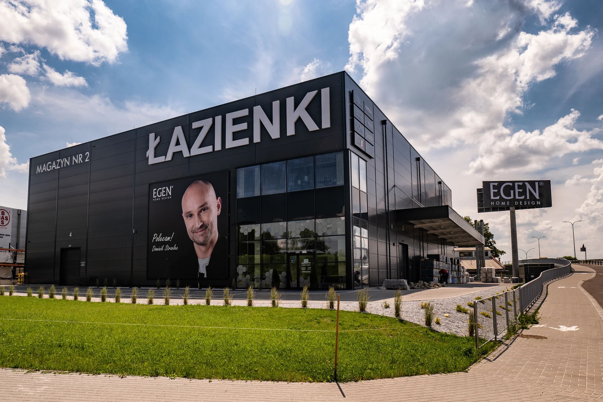 Hala magazynowa dla sektora handlu i magazynowania w Lublinie