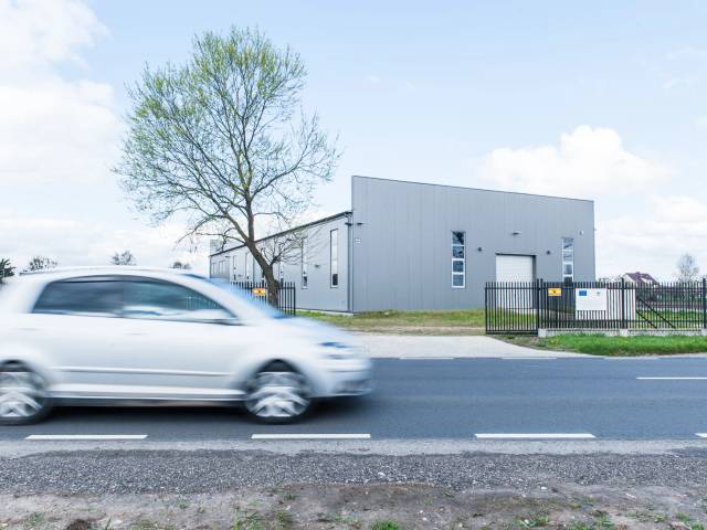 Hala magazynowa z częścią biurowo-administracyjną w Janikowie