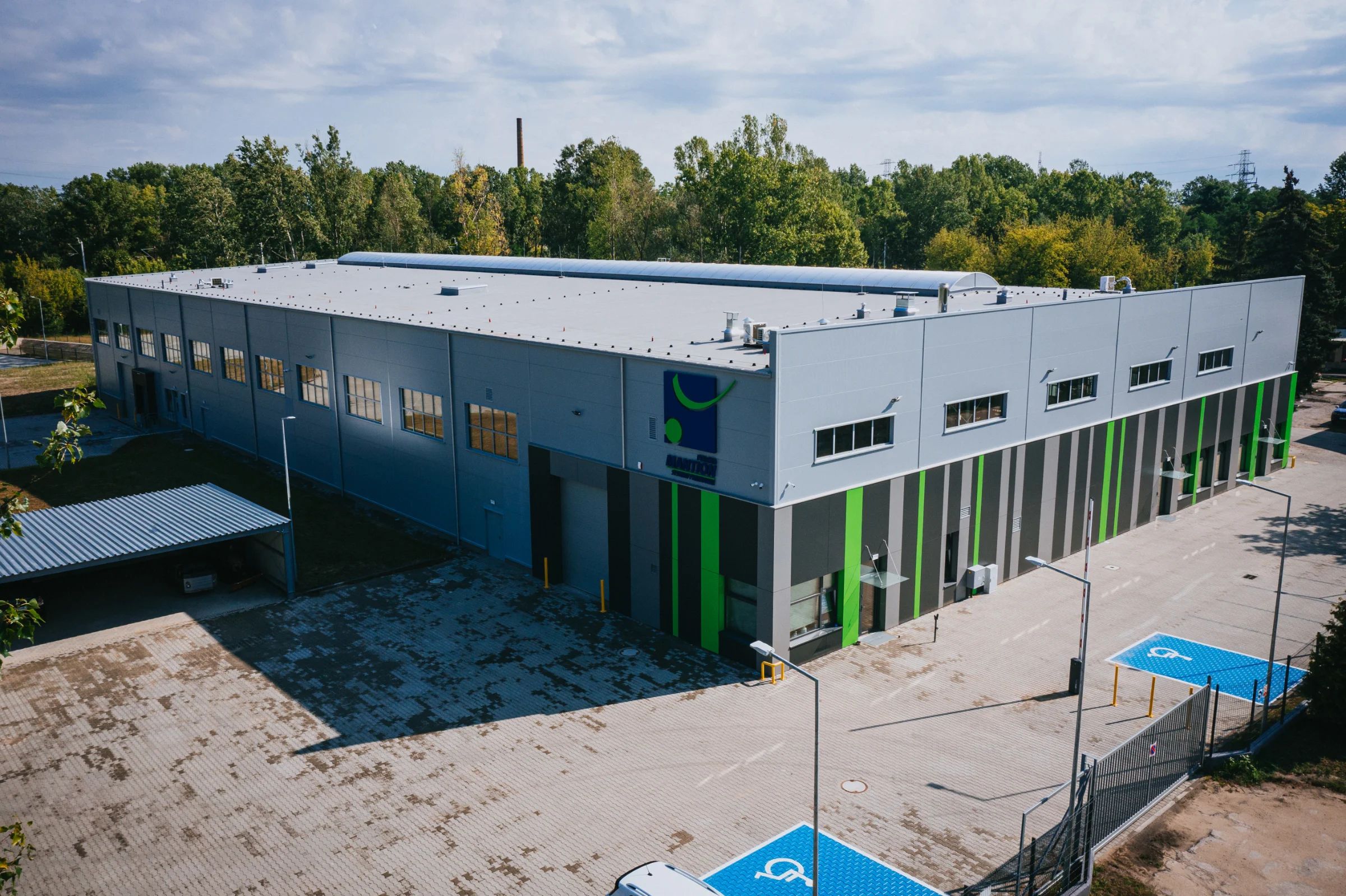 Hala produkcyjno-magazynowa dla przemysłu w Warszawie