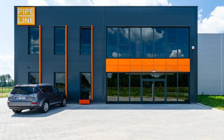 Hala logistyczna z częścią biurową w Lipcach k. Wołomina