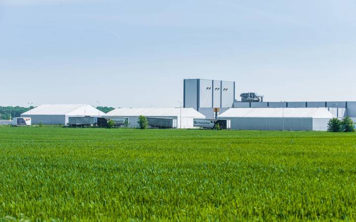 Hala magazynowa dla przemysłu papierniczego w Miękini